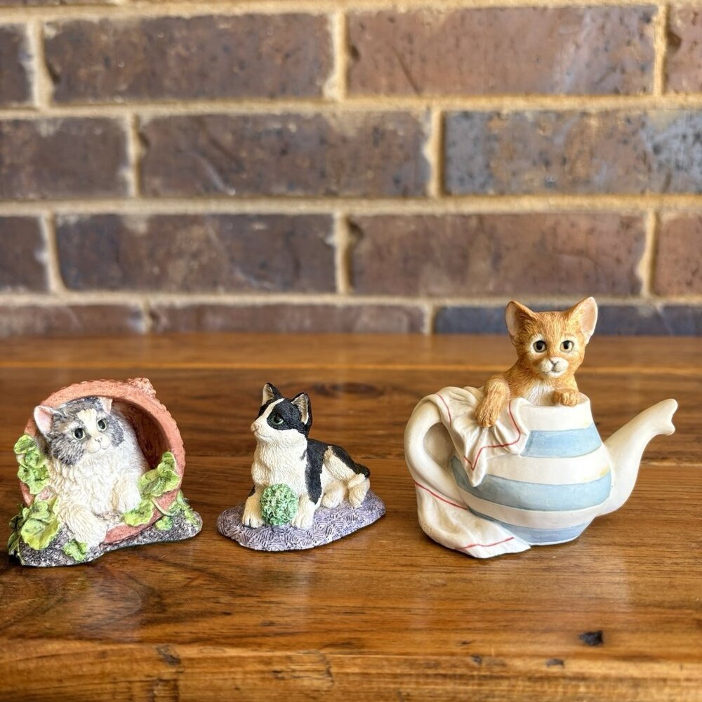 Border Fine Arts Lot Of 3 Kitten Figurines